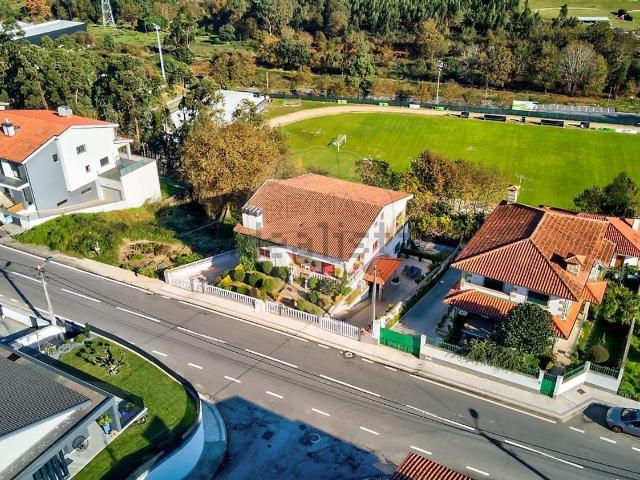 Moradia, Vila Verde e Barbudo
