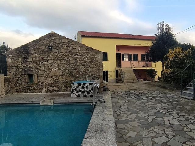 Moradia, Vilar de Mouros