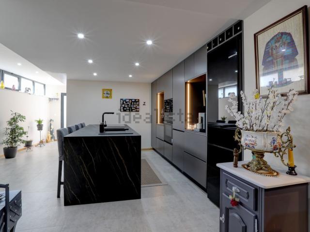 Moradia, Vilar e Mosteiró