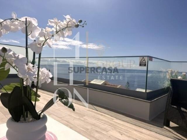 Moradia vista mar, com 3 apartamentos em AL nos Reis Magos