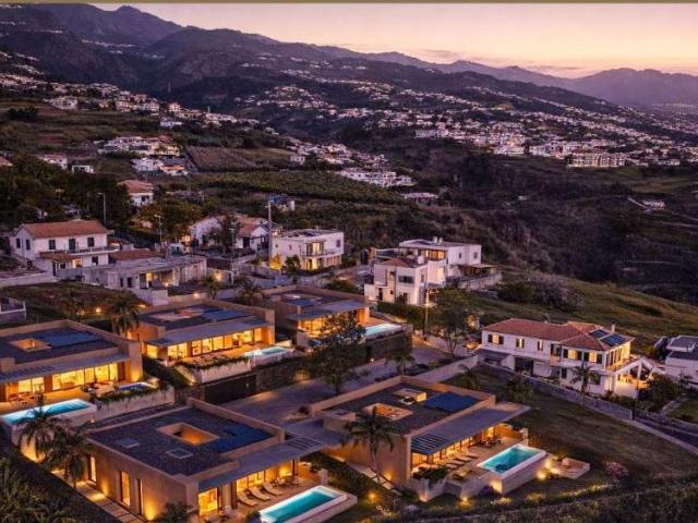 Moradia, 3 quartos, Calheta Madeira, Estreito da Calheta 230m² Estreito Da Calheta