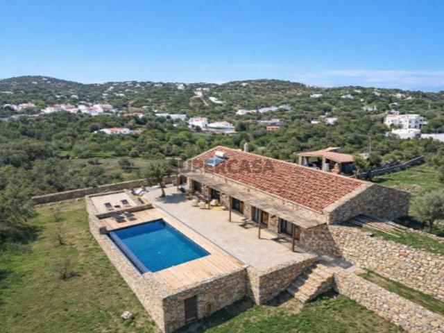 MORADIA 3 QUARTOS COM PISCINA PARA VENDA EM SANTA BARBARA DE NEXE