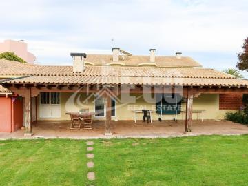 Moradia 4 Frentes Com Piscina Ovar 730m² Ovar, São João, Arada e São Vicente de Pereira Jusã