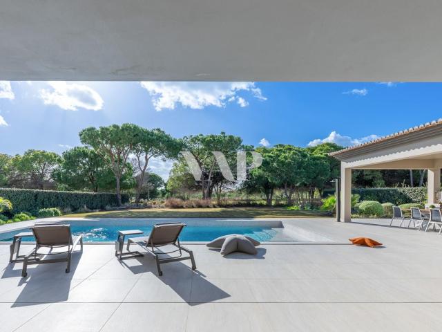 Moradia 5+1 Quartos Frente Golfe, Vila Sol 912m² Quarteira