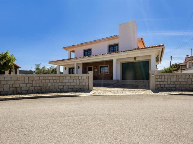 Moradia, 5 quartos, Castelo Branco, Alcains m² Alcains