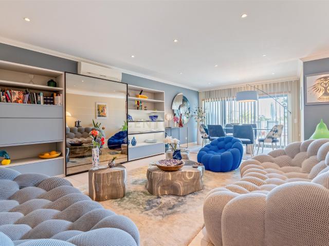 Moradia 5 Quartos, com espaços amplos e conforto absoluto. P. 235m² Albufeira e Olhos de Água