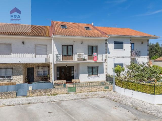 Moradia 5 quartos em Rio Maior, Santarém