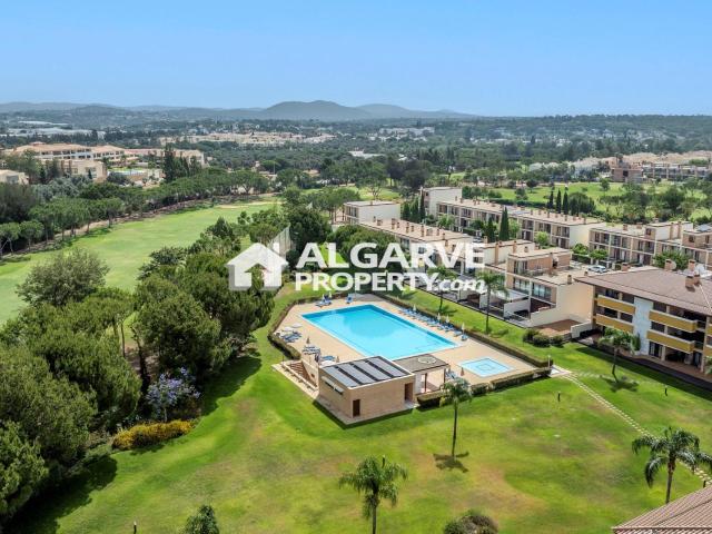 Moradia 5 Quartos no Golfe a poucos minutos da praia e marin. 294m² Quarteira