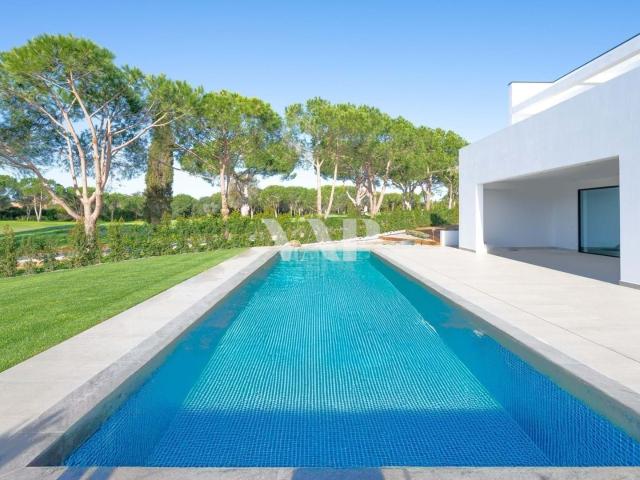 Moradias 4 quartos de luxo com piscina privativa em condomín. 602m² Quarteira