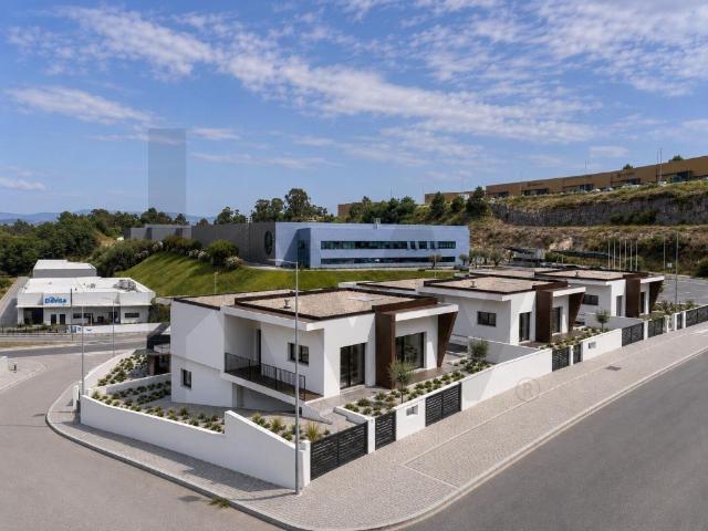 Moradias T3 no conceituado projeto Casas da Várzea Lousada 300m² Silvares, Pias, Nogueira e Alvarenga