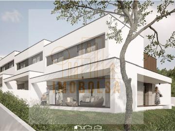 Moradias T3+1 em Construção em Vale de São Martinho Condomínio Fechado Outeiro Residence