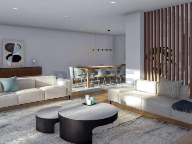 Moradia T4, em Condomínio Privado com Piscina
