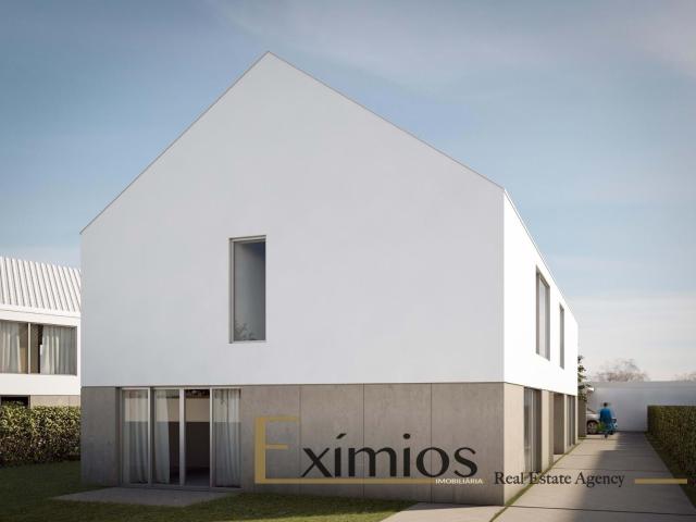 Moradias T4 em construção em Touguinhó, Vila do Conde