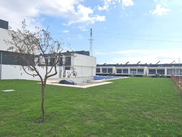 Moradias T4 novas, piscina, perto praia Cepães Esposende 3001