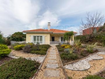 Moradias térreas T3 e T1, piscina, lote 5.250m2, Meco, Sesim. 153m² Sesimbra Castelo