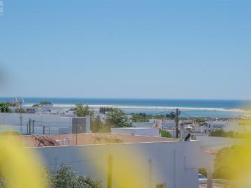 Moradias V3 na Fuseta – Piscina, Terraço Panorâmico e Conclu. 269m² Moncarapacho e Fuseta