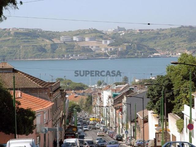 Moradias com rentabilidade na Ajuda, Lisboa