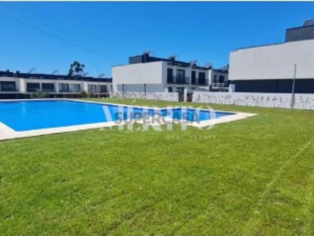 Moradias Geminadas T4 em Marinhas, Esposende Condomínio Fechado com Piscina