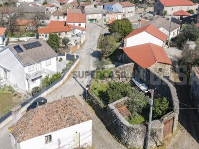 Moradias p/ reconstrução em Mioma