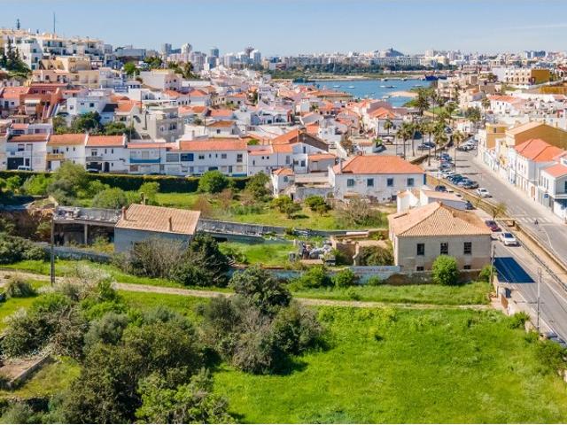 Moradias para Reabilitar no centro de Ferragudo Projeto Aprovado