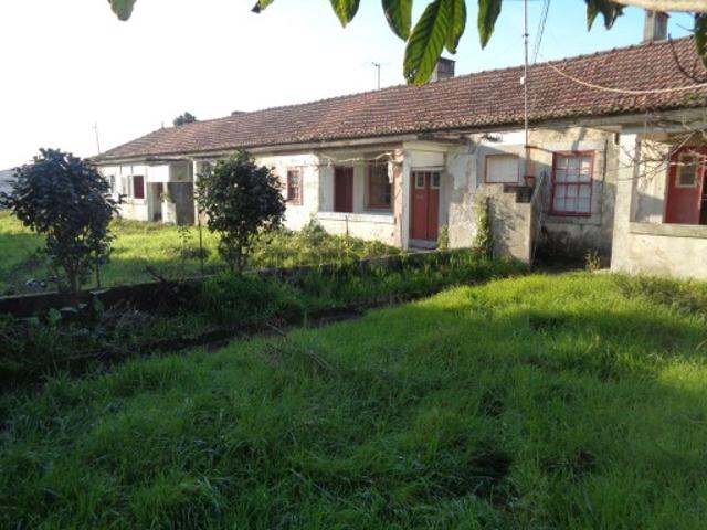 Moradias para restauro Areosa
