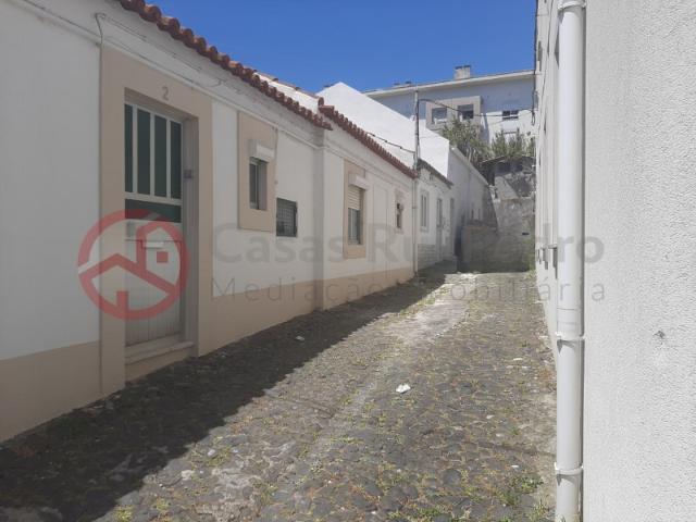 Moradias reconstruídas e reconfiguradas para arrendamento a estudantes, Ajuda/Lisboa