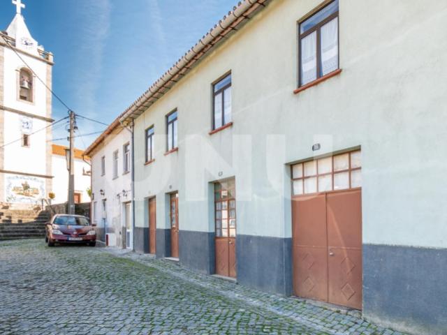 Moradia/Prédio T3+ com Garagem e Logradouro | Cortes do Meio Serra da Estrela