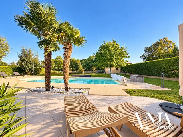 Morancé Une maison au calme avec piscine et vue dégagée