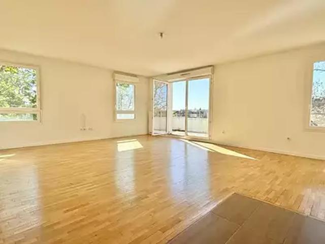 Morangis 91420 Achat / Vente appartement 3 pièces t3 au dernier étage balcon