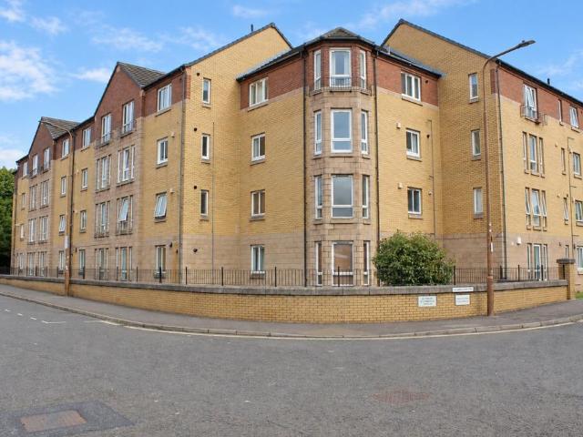 Moray Park Terrace, Meadowbank. 3 bed flat to rent £1,550 pcm £358 pw