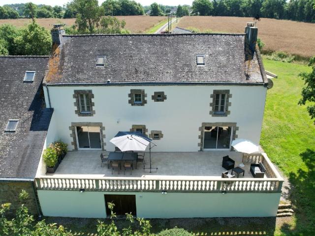 Morbihan, Surzur, Propriété 12 pieces dont 2 Maisons 284m² Surzur