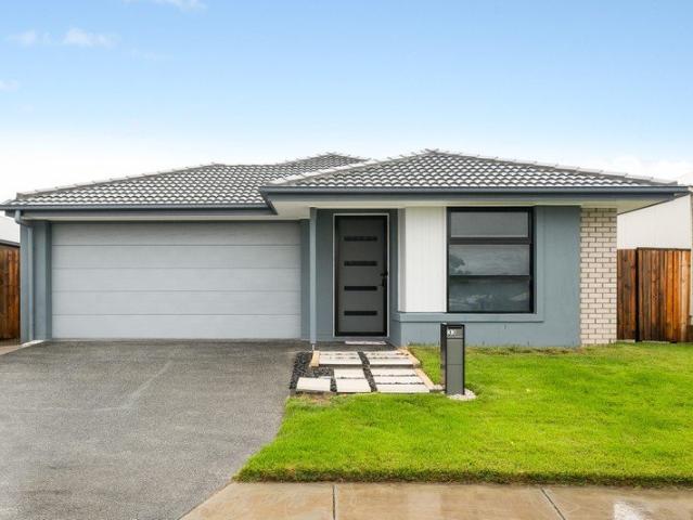 MORDEN FAMILY LIVING IN COVELLA