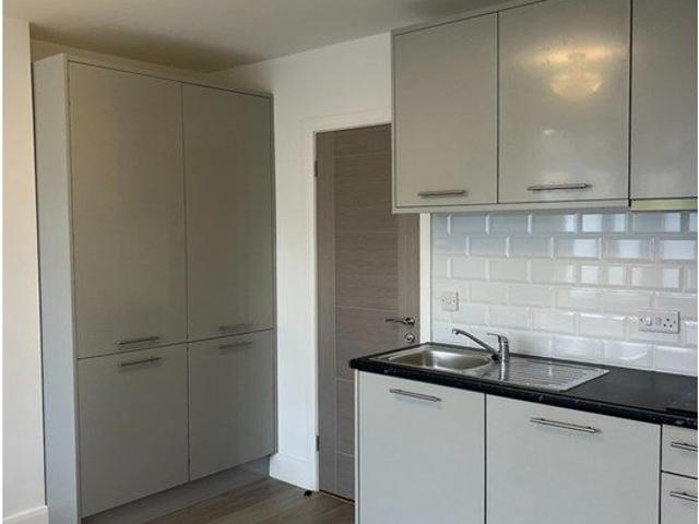Morden, London SM4, Studio to rent, £1,200 pcm | PrimeLocation