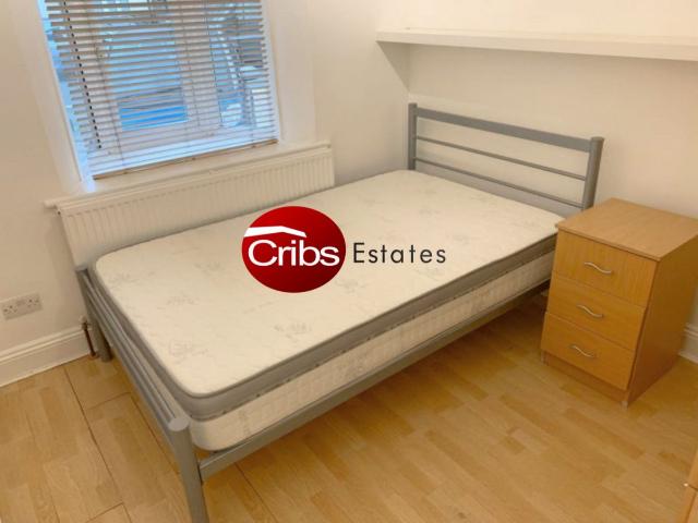 Morden SM4, 7 bed shared accommodation to rent, £775 pcm | PrimeLocation