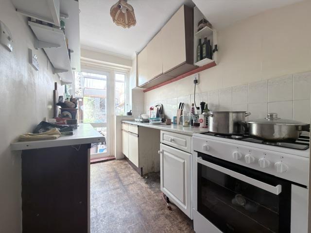 MORDEN, SM4 2 bed terraced house to rent £1,750 pcm £404 pw