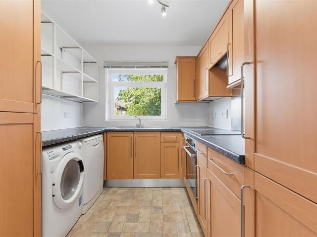 Morden Road, Wimbledon SW19, 1 bed flat to rent, £1,575 pcm | PrimeLocation