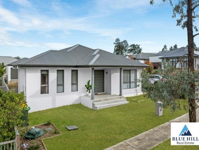 MORDERN FAMILY HOME FOR LEASE AT HUNTLEE ESTATE