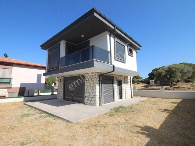 Mordoğan Çamlık Mevkiinde Tam Müstakil Satılık Villa