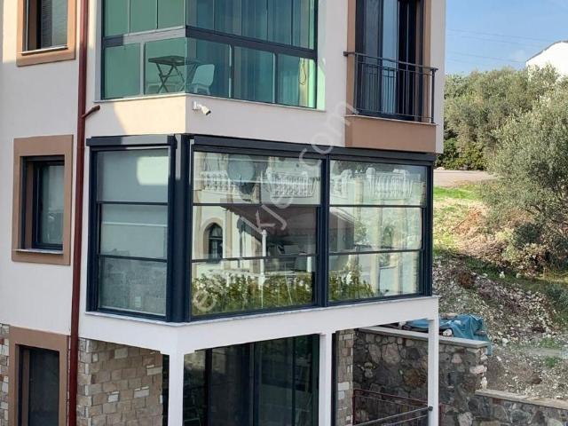Mordoğan Emlaktan Merkezde Bahçeli Isı Pompalı Kiralık Daire
