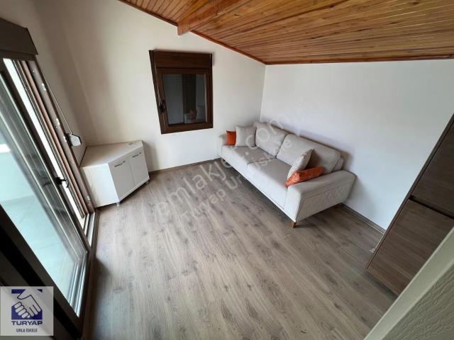 Mordoğan Körfez Evleri Sitesinde Eşyalı Kiralık Villa