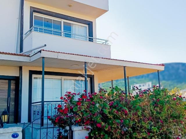 Mordoğanda Deniz Manzaralı Eşyalı 4+1 Villa