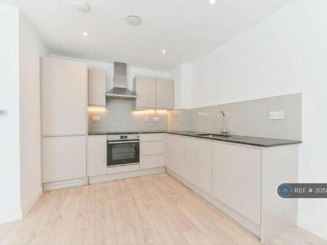 More Close, Purley, CR8 1 bed flat to rent £1,575 pcm £363 pw