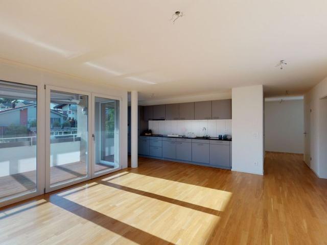 More for life – Great single apartment with seating