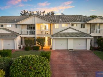 BIG BACKYARD. DUCTED AIR. EXTRA PARKING. NOT YOUR AVERAGE TOWNHOUSE