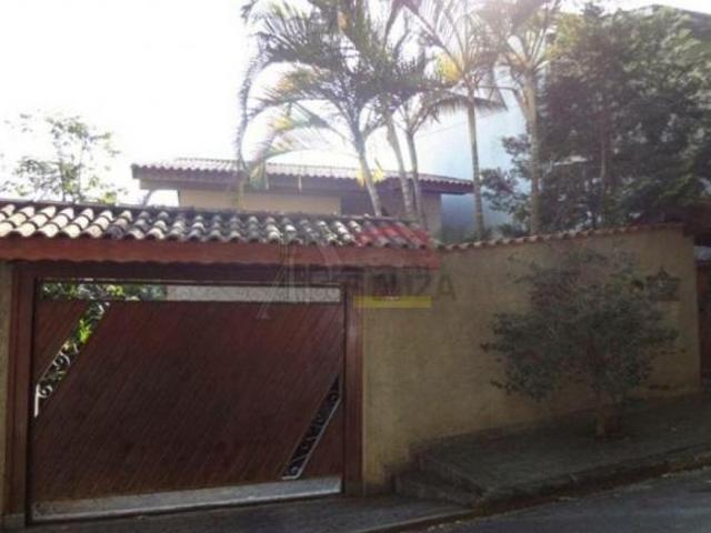 More perto na cidade com clima de casa de campo