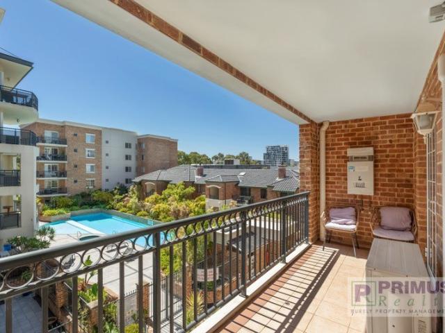 More photos coming soon* Urban lifestyle in this three bedroom unfurnished apartment