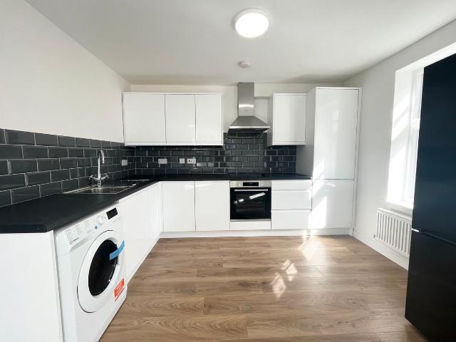 Moreland Avenue LE2, 2 bed flat to rent, £1,100 pcm | PrimeLocation