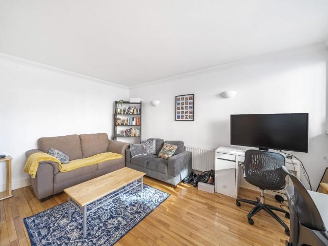Moreland Street, London EC1V, 1 bed flat to rent, £2,500 pcm | PrimeLocation