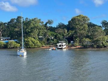 Waterfront Gold on Russell Island