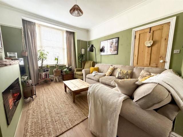Moreton Crescent, Belle Vue, Shrewsbury, SY3 7BY